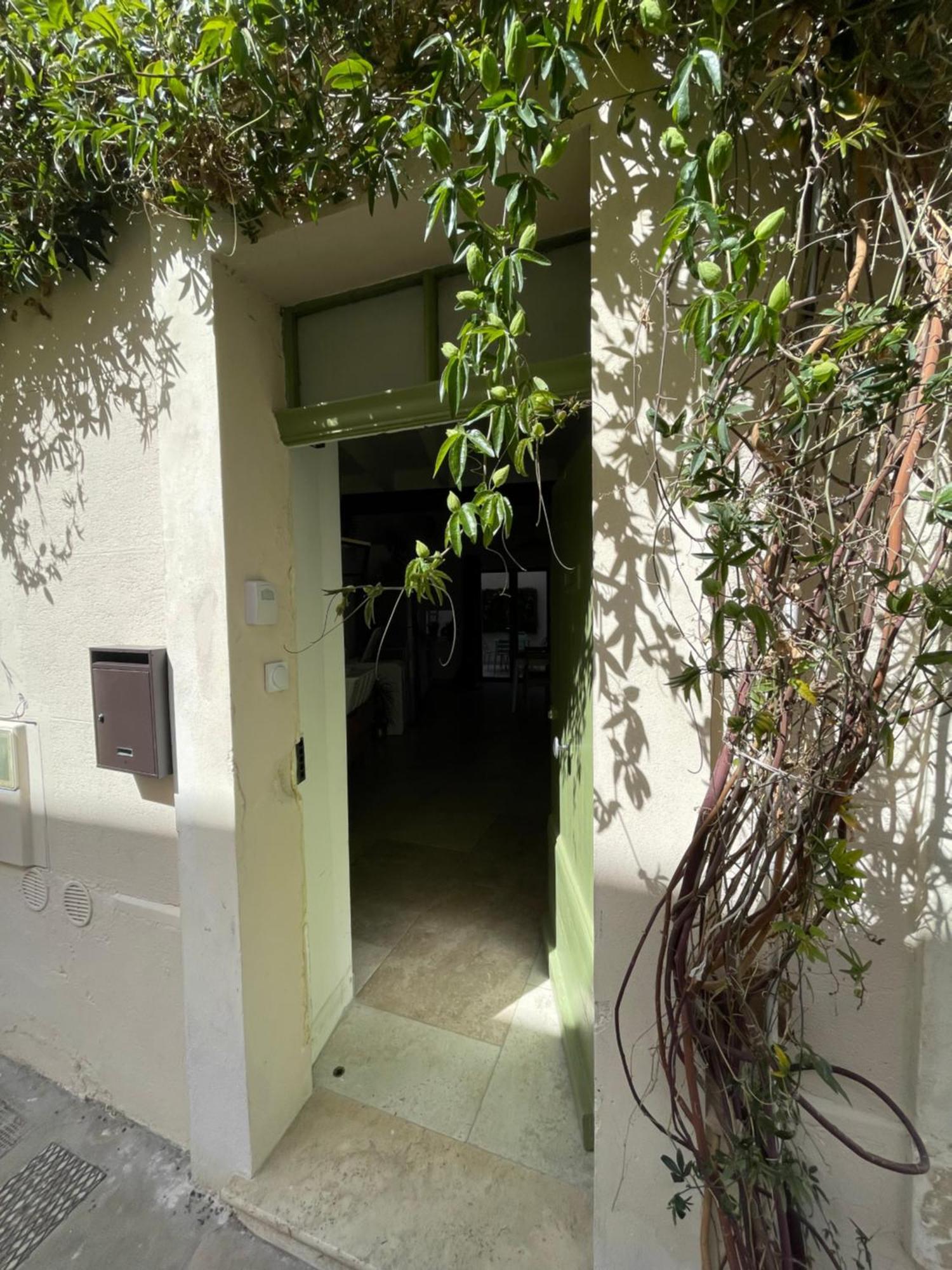Charmante Maison De Ville Avec Cour Exterieure Arlés Exterior foto